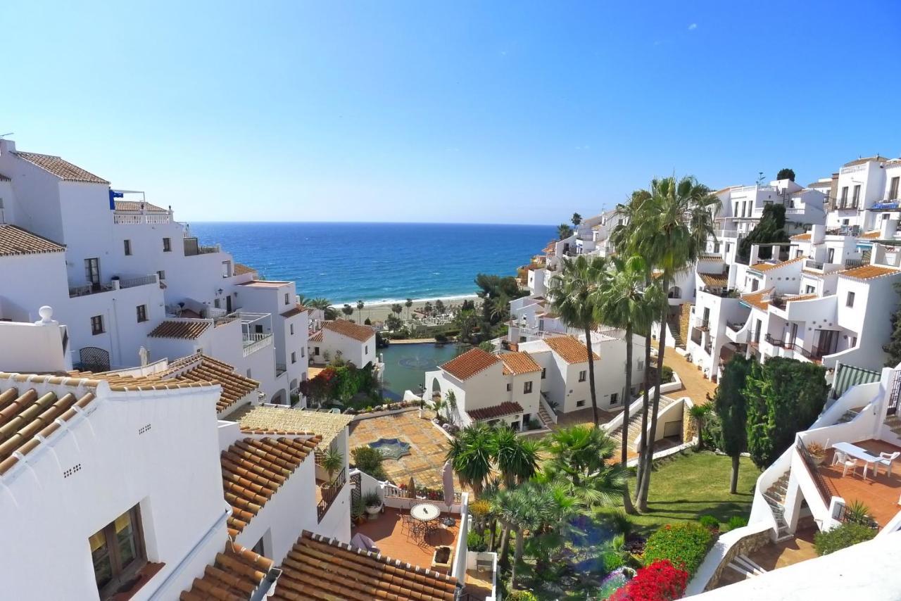 R838 Capistrano Playa 213 Apartman Nerja Kültér fotó